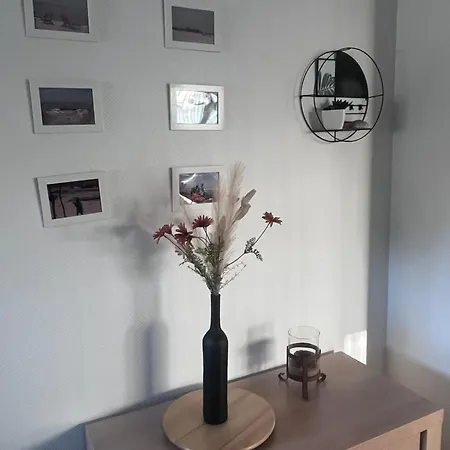 Ruim En Zonnig 2 Slaapkamer App Met Zongericht Terras Apartmán *